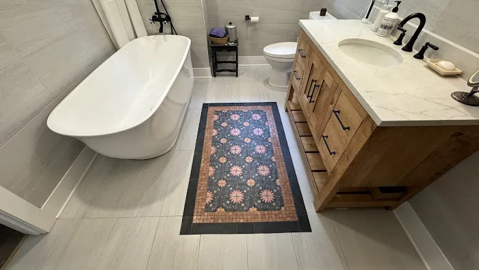 Aarons Remodeling Company LLC Picture 4