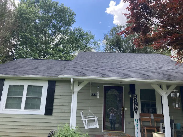 Roofing Crew Knoxville Picture 6