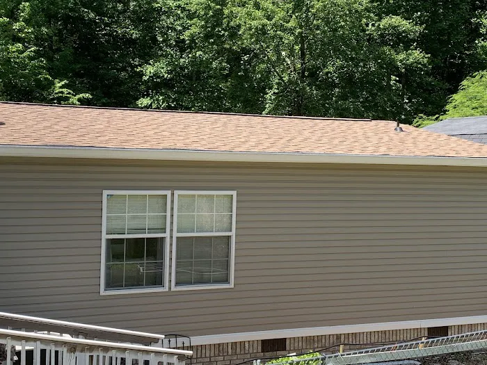 Roofing Crew Knoxville Picture 7
