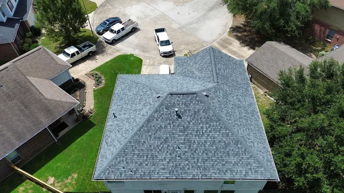 DR Roofing and Construction Picture 1