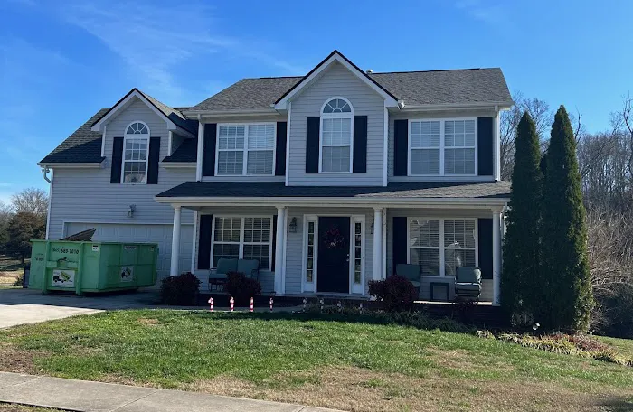 Mobley Brothers Roofing and Renovation Picture 4