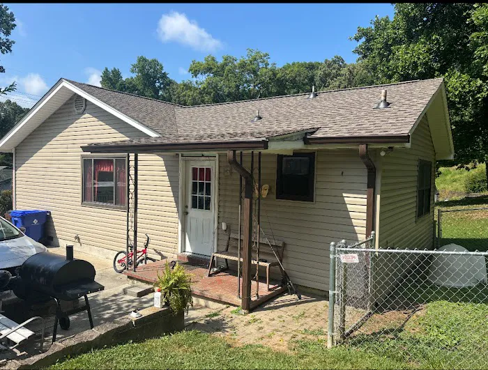 Knoxville Guttering and Home Improvement Picture 1