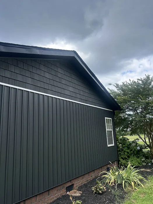 D & T Reliable Roofers LLC Picture 9
