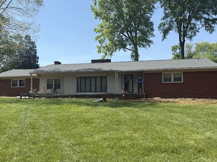 Divine Roofing LLC Picture 3