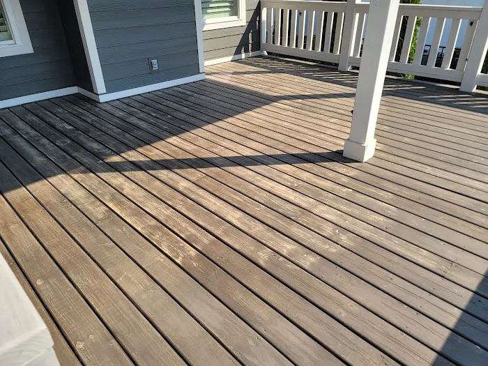 Pol-Matt USA Painting And Exterior Cleaning Picture 10