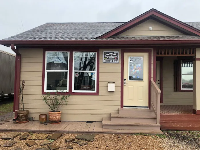 Houston Roofing & Gutters Picture 1