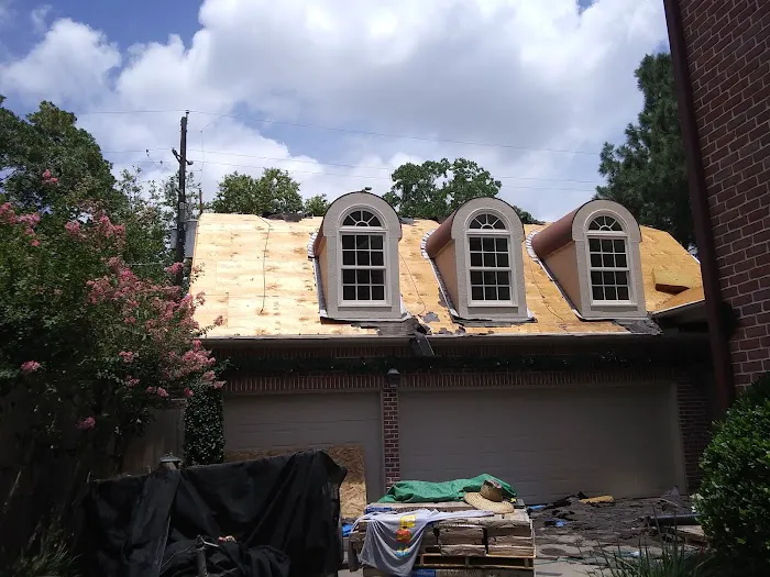 Pro Masters Roofing and Gutters Picture 7