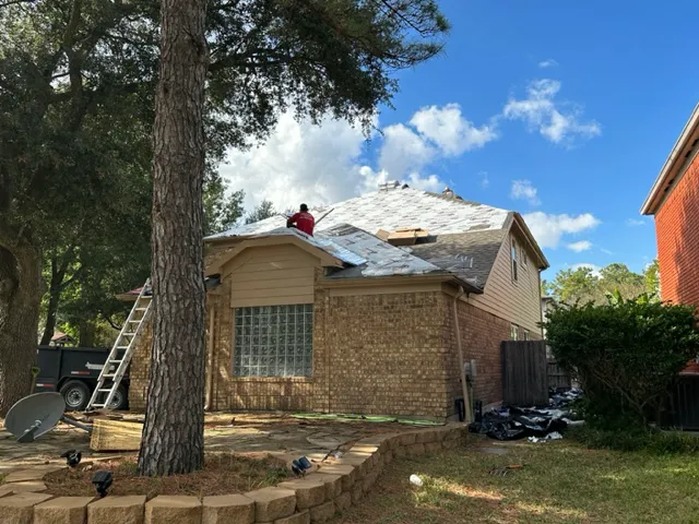 Memorial L.P. Roofing N Gutters Picture 4