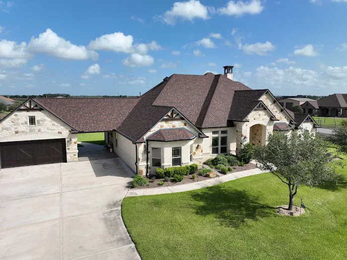 Cinch Roofing Picture 1