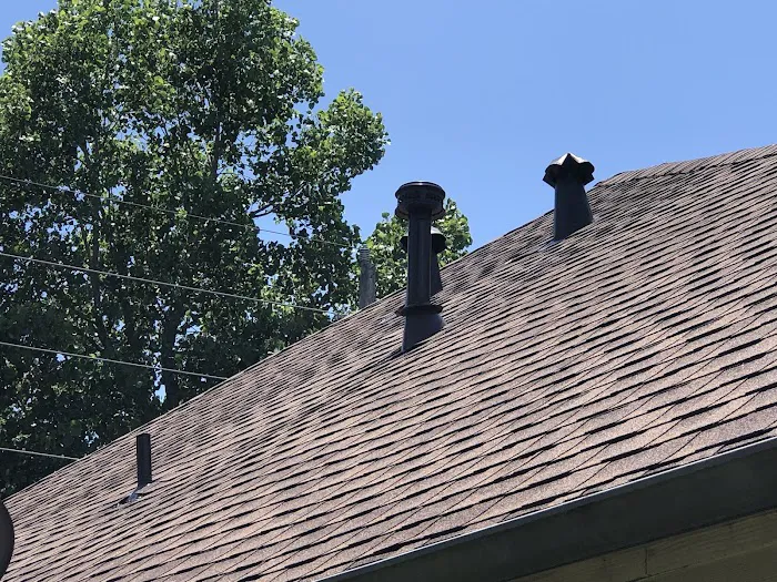 Royal Roofing and Remodeling Picture 2