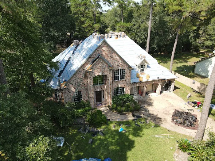 Simple Growth LLC | Roofing Company Houston Picture 3