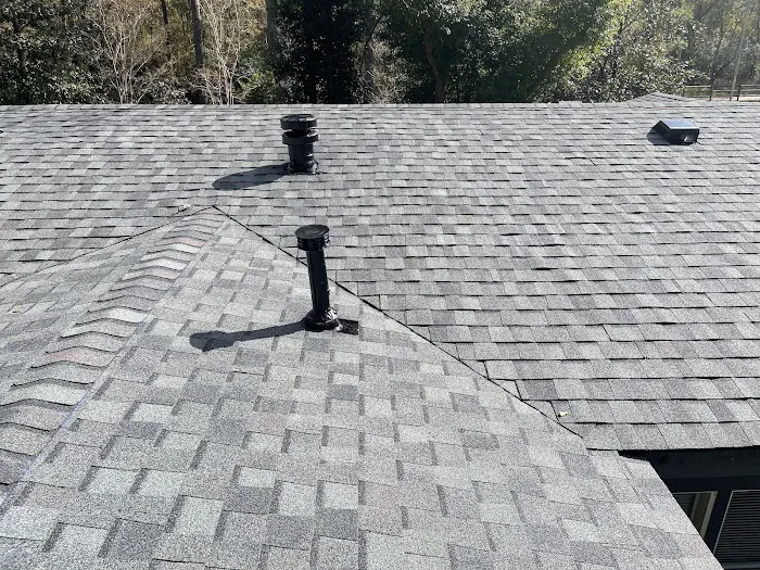 Redline Roofing and Construction Picture 3