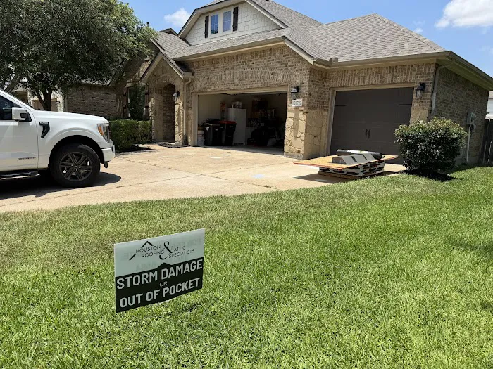 Houston Roofing & Attic Specialists Picture 8