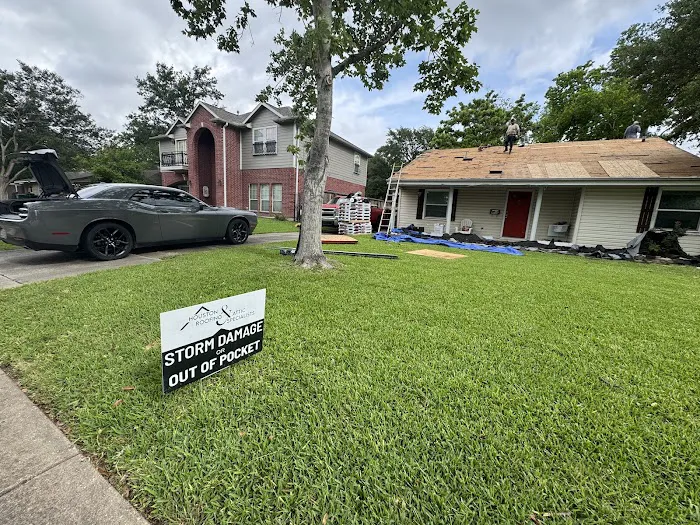 Houston Roofing & Attic Specialists Picture 7