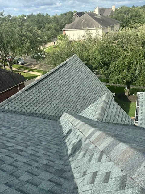 M&R Construction, Roofing and Painting Picture 2