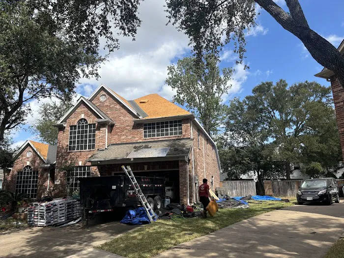 M&R Construction, Roofing and Painting Picture 8