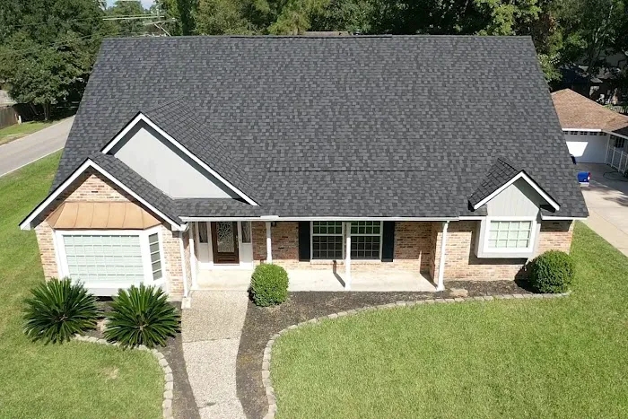 Storm Pros Roofing & Restoration LLC Picture 1