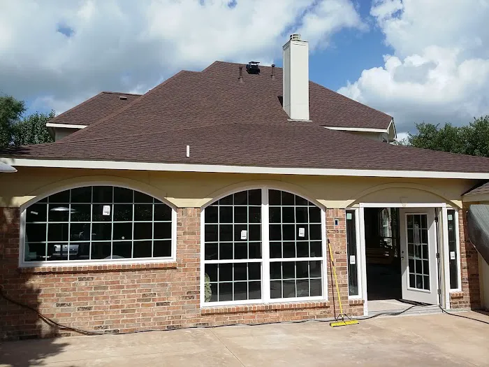 First Colony Roofing, Siding and Remodeling Picture 10