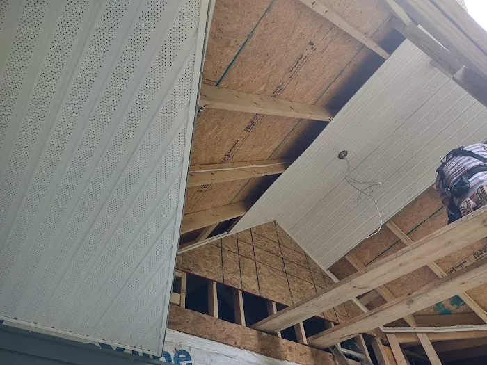Jaime's Roofing Picture 7
