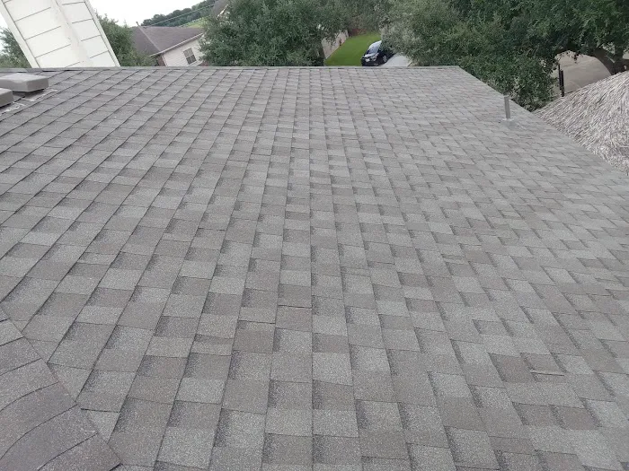 DG Roofing & Services Picture 1