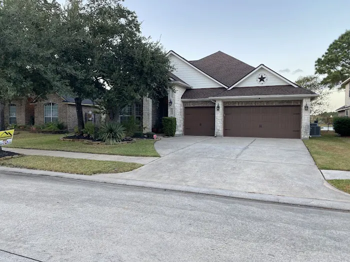 Anderson Roofing and Restoration LLC Picture 5