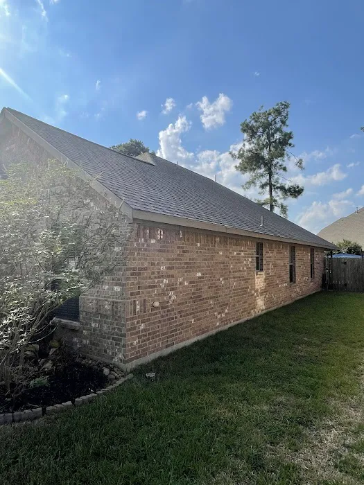 Weather Shield Structures LLC - Kingwood Roofing Pros Picture 3