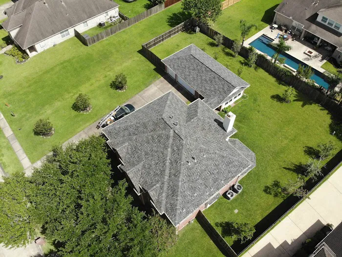 Handal's Roofing Picture 3