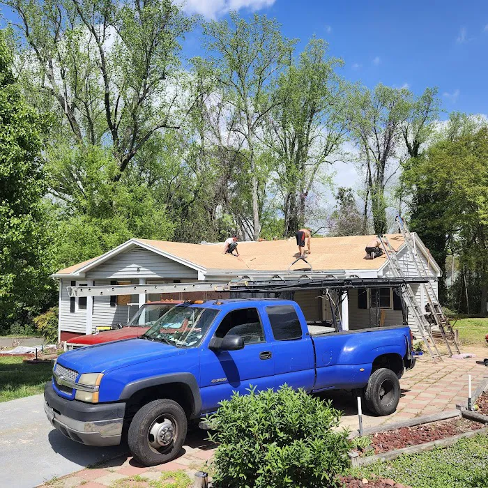 JW Roofing & Associates Picture 2