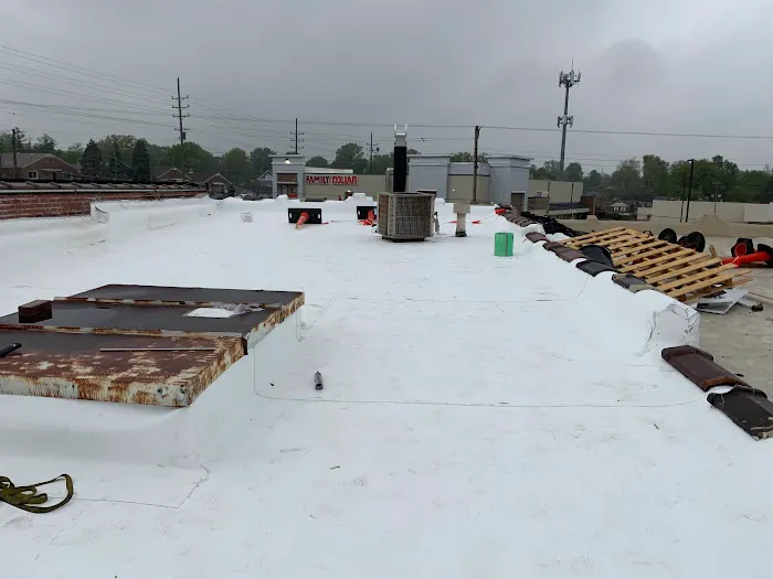 Altmann Roofing LLC Picture 1