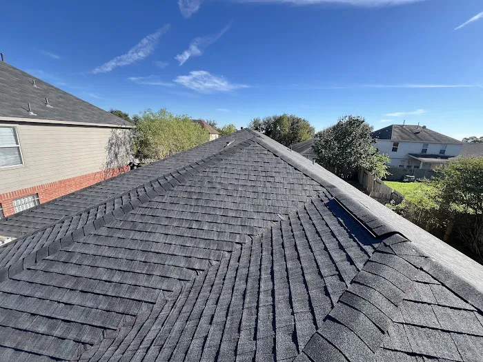 AZUR GMP ROOFING Picture 1