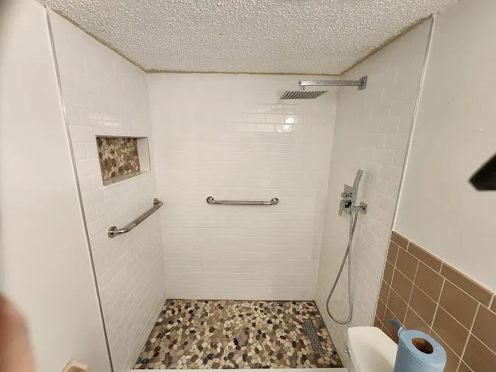 K.M.C. Remodeling and Handyman L.L.C. Picture 2