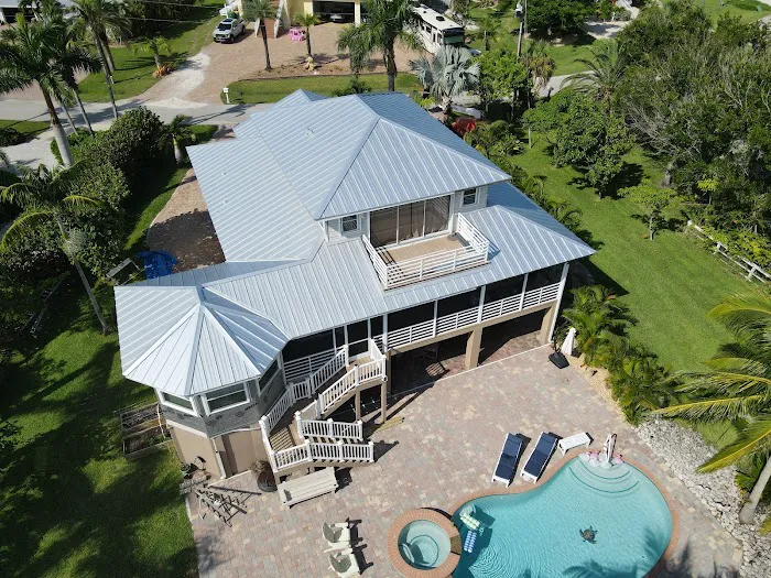 A.U.E. Roofing & Construction Picture 10