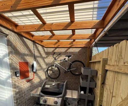 FALCON CONSTRUCTION AND ROOFING INC