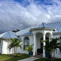 Hammer Roofing ico