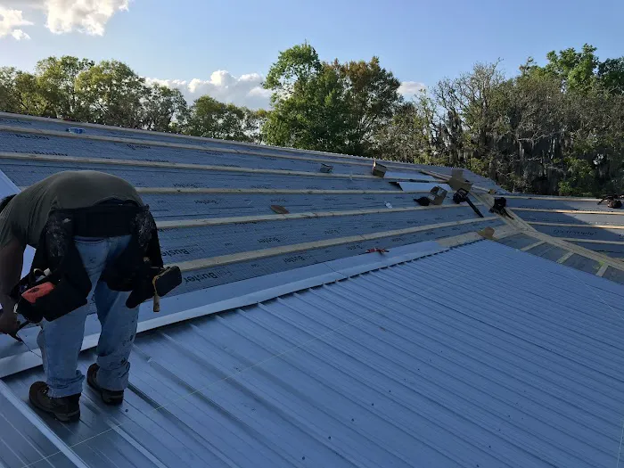 BD Roofs & Exteriors Inc. Picture 3