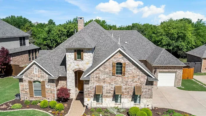 Easy Roofing LLC Picture 4