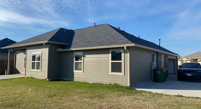 Lopez Roofing and Construction Picture 1