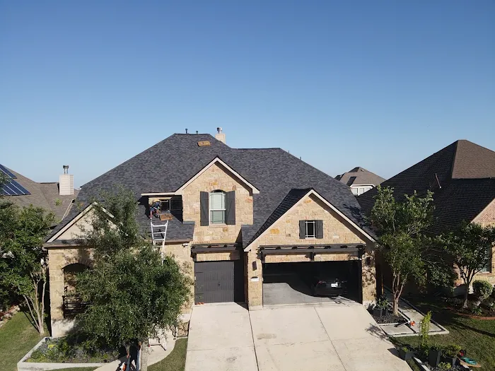 A&A roofing and repairs Picture 3