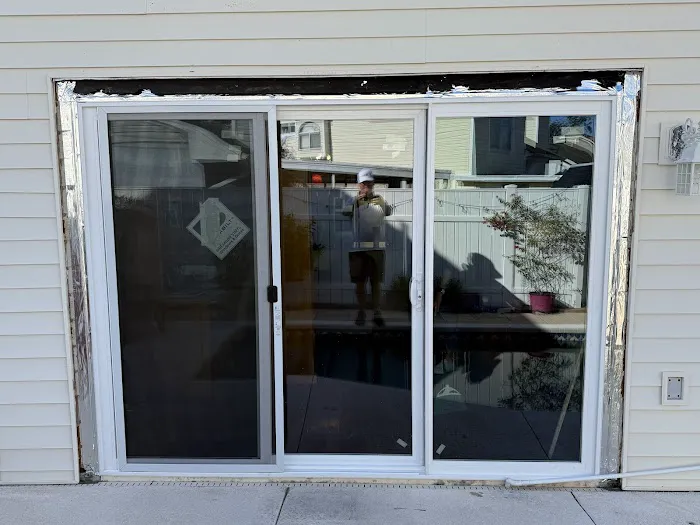 Handyman Can Help Picture 1