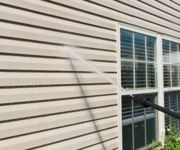 How to Maintain Your Siding Year Round | Expert Tips for Homeowners