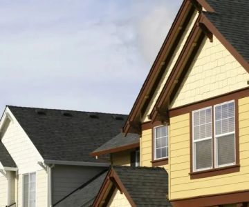 How to Match Roof Shingles with Your Siding Color: Tips and Ideas