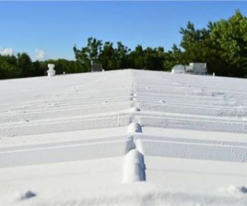 Discover the Environmental Benefits of a Cool Roof for Your Home or Business
