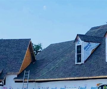 Top 10 Signs Your Roof Needs Immediate Repair: Keep Your Home Safe