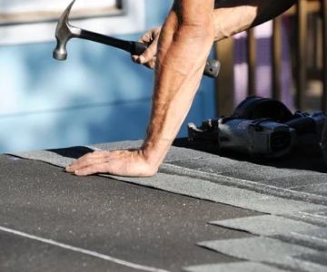 Should I Repair or Replace My Roof?