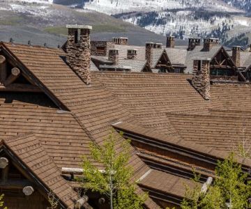 The Best Roofing Materials for Cold Climates