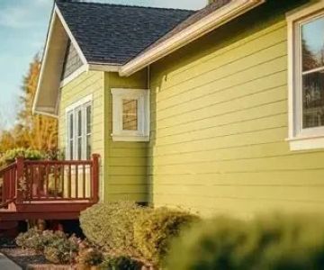 The Pros and Cons of Vinyl Siding: Is It Right for Your Home?