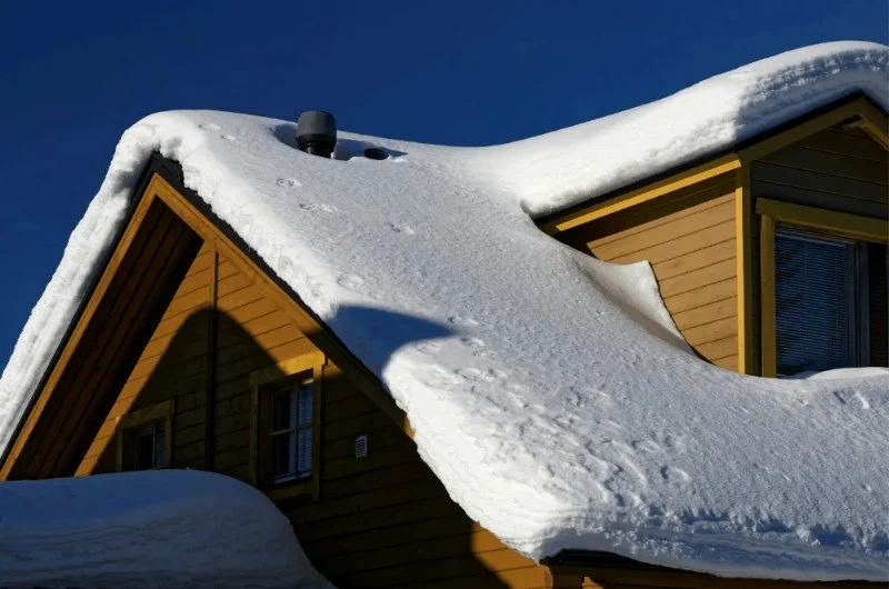 The Best Roofing Materials for Cold Climates