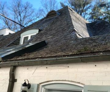 Should I Repair or Replace My Roof? A Homeowner’s Guide