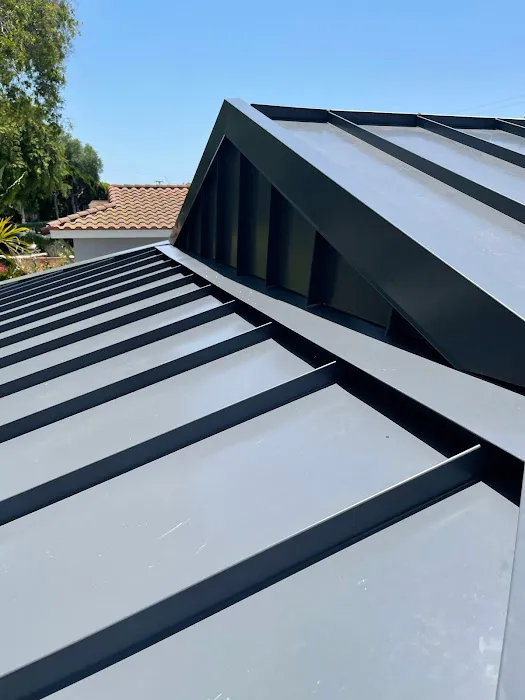 MTZ Roofing & Gutters Picture 1