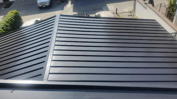 AR91 METAL ROOFING INC Picture 10